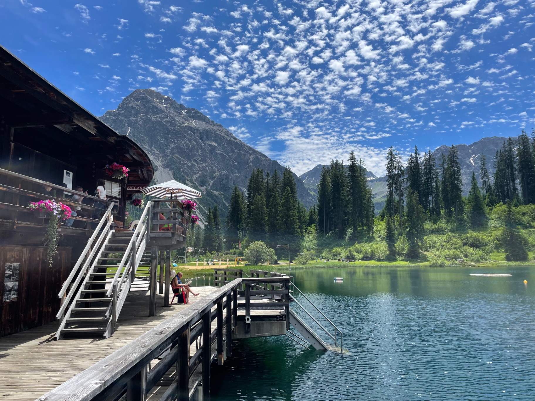 Sommer am Bergsee in Arosa